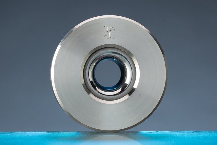 Hartmetall-Ziehstein in Fassung